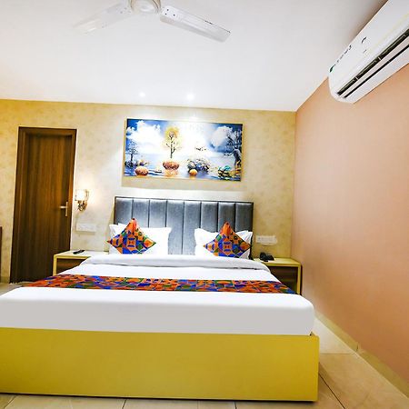 Fabhotel Supreme Suites Ludhiana Esterno foto
