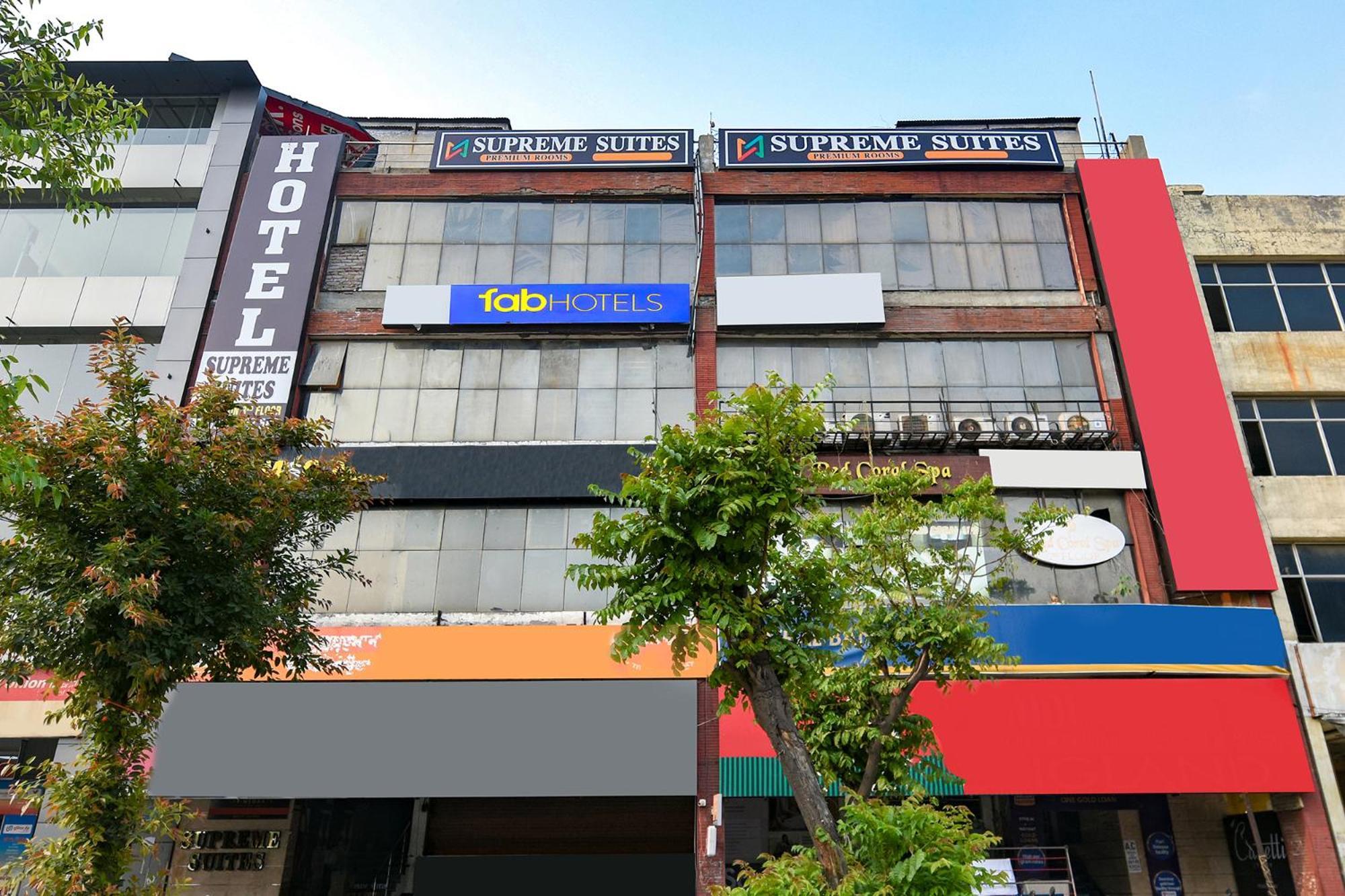Fabhotel Supreme Suites Ludhiana Esterno foto