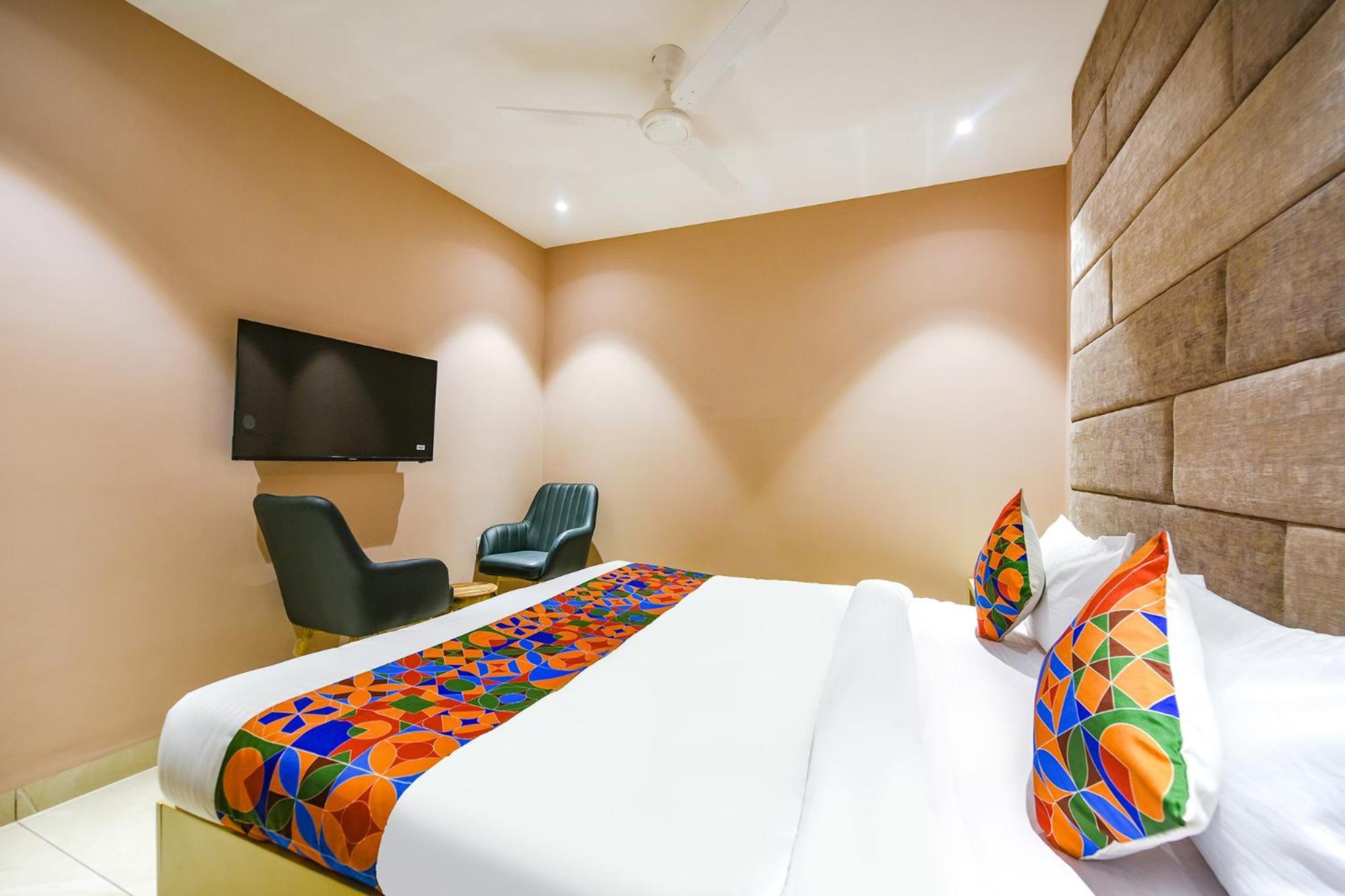 Fabhotel Supreme Suites Ludhiana Esterno foto
