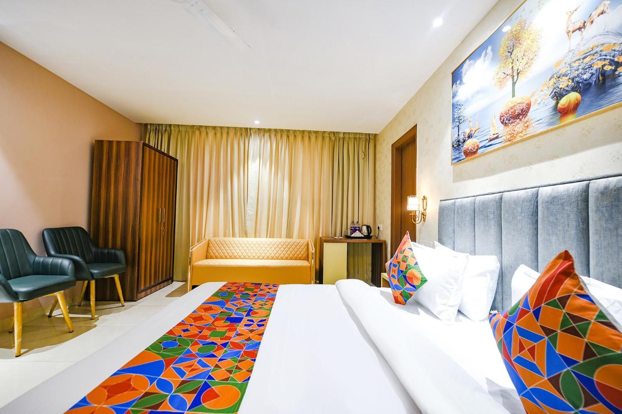 Fabhotel Supreme Suites Ludhiana Esterno foto